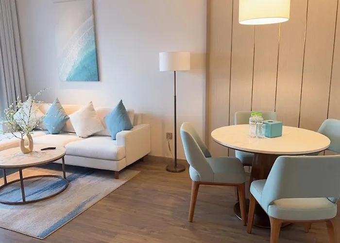 A La Carte Bay Apartment *
