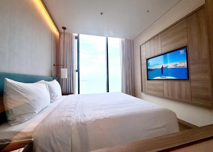A La Carte Bay Apartment *