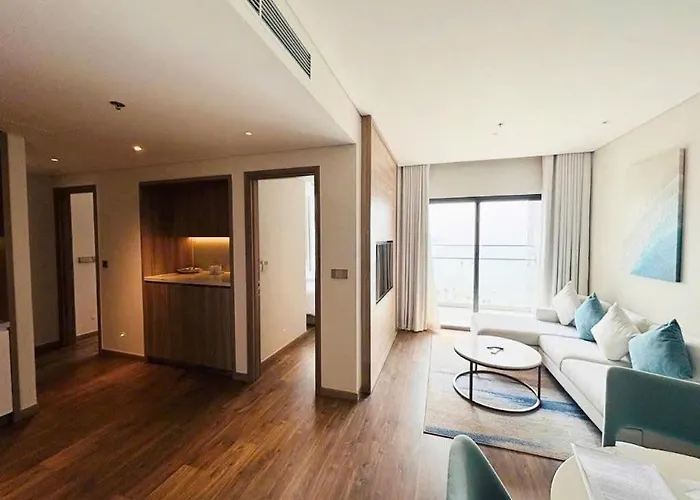 A La Carte Bay Apartment